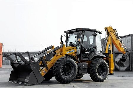 Экскаваторы-погрузчики HYPER H695F в Кирове